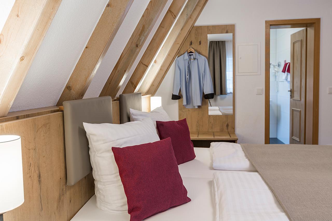 Hotel & Restaurant Lamm Mosbach  Esterno foto