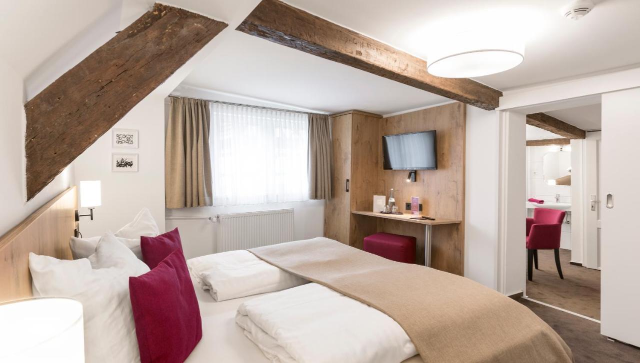 Hotel & Restaurant Lamm Mosbach  Esterno foto
