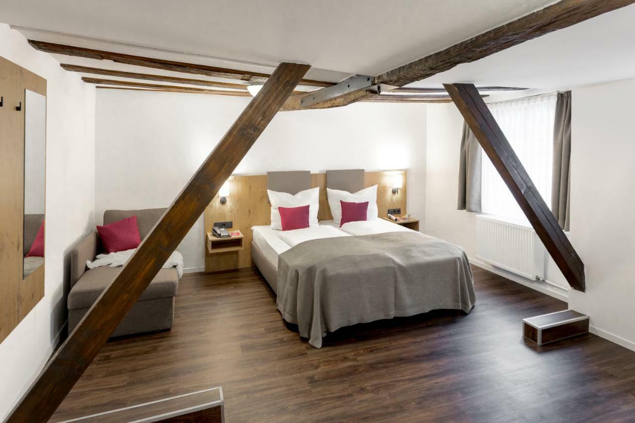 Hotel & Restaurant Lamm Mosbach  Esterno foto